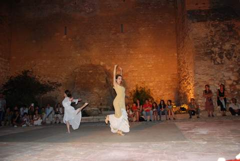 La Junta repetir en agosto el espectculo Danzas de aguas vivas en La Alcazaba