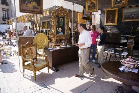 El alcalde destaca la revitalizacin que supone para el Centro Histrico la celebracin de mercadillos temticos en la Plaza Vieja