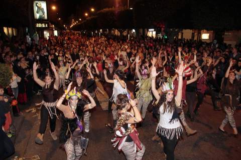 Multitudinaria participacin en la noche ms terrorfica del ao