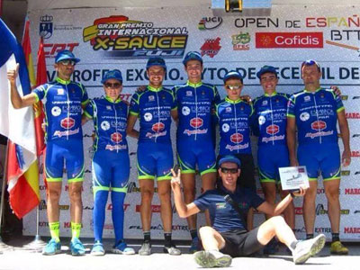 El equipo Pulpileo Bicilocura Primaflor Espabrok Racing Team ha sido el ganador del Open de Espaa xc 2014 en la modalidad de Equipos y Mster 30