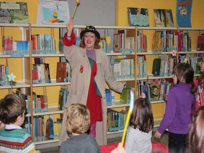 La Junta programa presentaciones de libros y actividades infantiles en la Biblioteca Villaespesa durante el mes de febrero