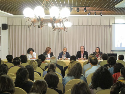 Las I Jornadas Familia y Escuela muestran en Vera que otra escuela es posible