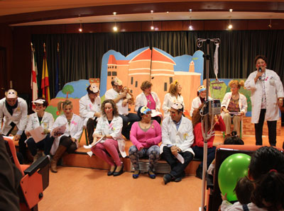 El Complejo Hospitalario Torrecrdenas celebra con teatro y msica el Da Internacional del Nio con Cncer