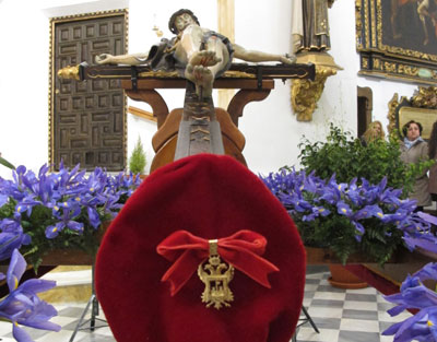 El Ayuntamiento de Vera impone la Medalla de Oro de la ciudad al Santsimo Cristo de la Misericordia