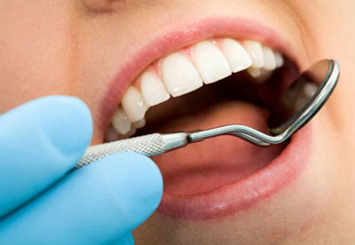 CCOO denuncia la obsoleta situacin de la asistencia bucodental en Almera