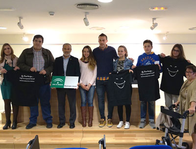 Vera recibe el distintivo de Municipio Joven de Andaluca que concede el Instituto Andaluz de la Juventud