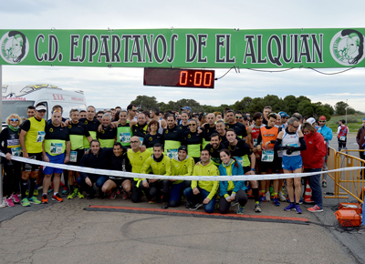 La carrera de los Espartanos de El Alquin lleva a 700 corredores a la arena