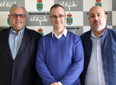 El PSOE de El Ejido insiste en pedir al alcalde que dimita