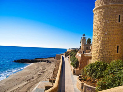 La Junta declara a Roquetas de Mar como zona de gran afluencia turstica a efectos de horarios comerciales
