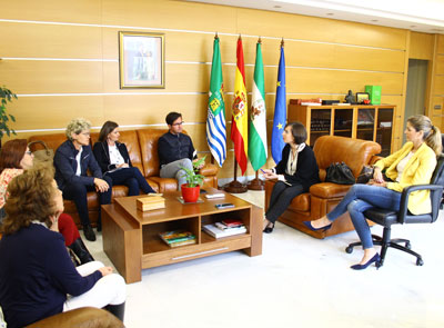 El alcalde de El Ejido analiza junto a la nueva presidenta de ALMUR la situacin de la mujer empresaria y emprendedora