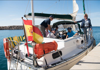 Terapia en el mar a bordo de un velero para personas con gran discapacidad fsica
