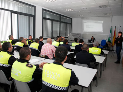 La Escuela de Polica Local de Almera ampla su oferta al incluir cursos de la Escuela de Seguridad Pblica de Andaluca