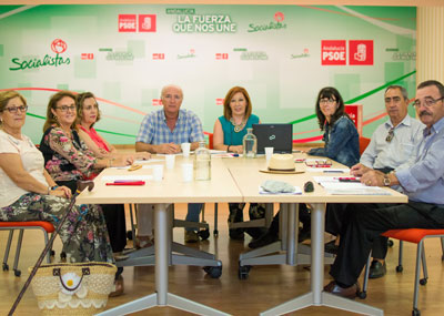 El PSOE aborda con colectivos sociales la Ley de Garantas y Sostenibilidad del sistema sanitario pblico andaluz
