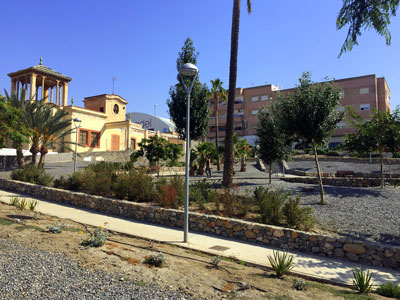 El PSOE reclama al PP que dote al parque Vecino Adolfo Castao de Los ngeles de zonas de sombra y juegos