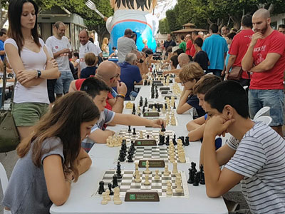 El ajedrez sale al encuentro de los almerienses con un torneo en las calles