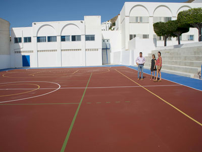 El Colegio San Antonio de Padua inicia ao escolar con nueva pista polideportiva