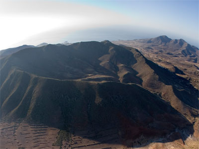 Muestra del vulcanismo del Parque Natural Cabo de Gata-Njar en una ruta por Majada Redonda 