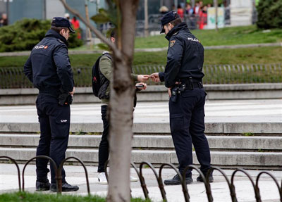 La Polica Nacional detiene en Almera, gracias a la colaboracin ciudadana, a un joven por dos robos en interior de vehculos
