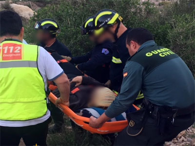 La Guardia Civil rescata a una alpinista herida en la montaa de Pea Rodada