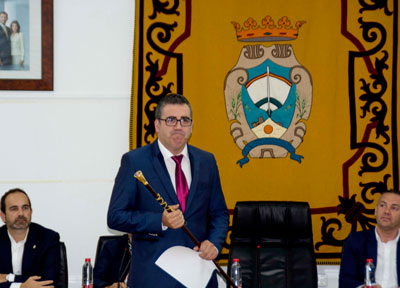 Felipe Cayuela Hernndez toma posesin como alcalde de Carboneras 