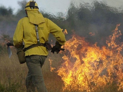 CSIF consigue que se dote de cascos con accesorios reglamentarios a los bomberos forestales de la Agencia Amaya