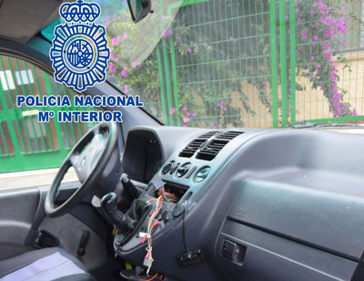 Detenido en Almera un hombre por robos en interior de vehculos sobre el que pesan ms de 80 detenciones policiales