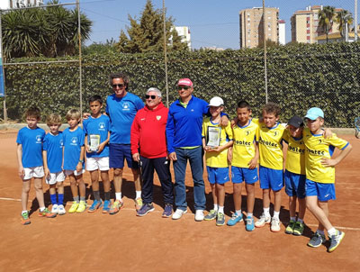 El Club de Tenis Aguadulce, campen de Andaluca de clubes en la categora benjamn masculino