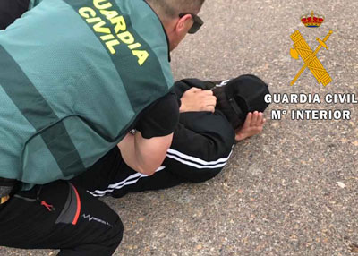 La Guardia Civil desarticula una organizacin dedicada a la migracin de personas desde Orn (Argelia) 