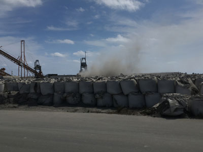 La Plataforma Muvete por Carboneras denunciar a fiscala el incumplimiento de la legislacin ambiental en las cargas  del Puerto de Graneles de Carboneras