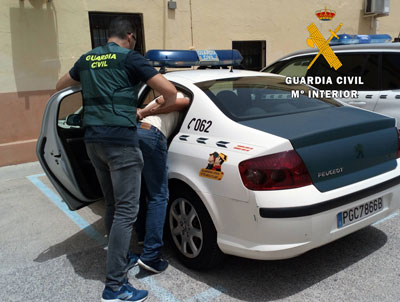 La Guardia Civil de Almera, tras una minuciosa reconstruccin de los hechos, detiene al autor de un robo con violencia