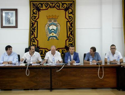 Los miembros de la nueva corporacin del Ayuntamiento de Carboneras se suben el sueldo un 40% hasta rozar el lmite permitido