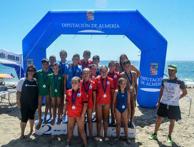 Cerca de 150 nadadores participan en la Segunda Competicin de la Travesa a Nado 2019 en Mojcar