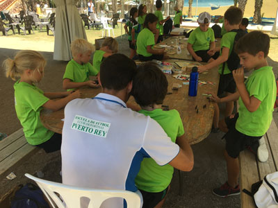 Nios de la escuela de verano  de Vera disfrutan de la ludoteca multideporte del Centro Deportivo Puerto Rey 