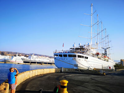 El crucero Wind Surf realiza el lunes su quinta escala en el Puerto de Almera