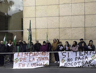 Adelante Andaluca lleva al Parlamento las reivindicaciones de las limpiadoras de la Delegacin de Salud y Familia en Almera