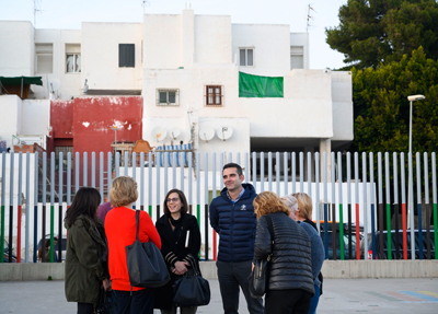 Noticia de Almería 24h: El alcalde visita El Puche y se compromete a atender las necesidades del barrio, siempre de la mano de los vecinos
