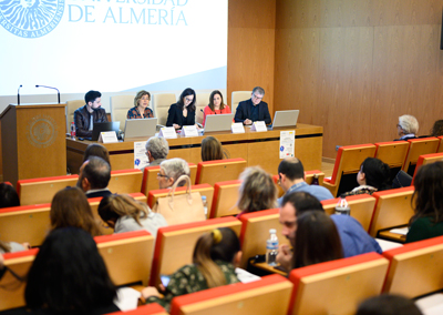 Noticia de Almería 24h: Paola Laynez pone en valor la labor de los trabajadores sociales para mejorar la calidad de vida de los almerienses