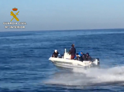 11 Detenidos en Carboneras pertenecientes a un grupo criminal que traía migrantes de Argelia