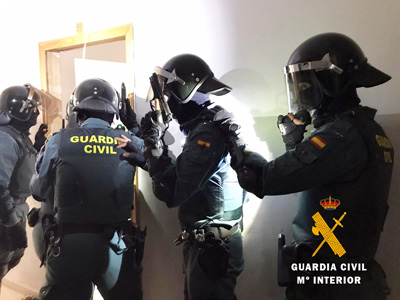 La Guardia Civil desmantela un Narco Bloque con 4200 plantas de marihuana en una macro operacin en Roquetas de Mar 