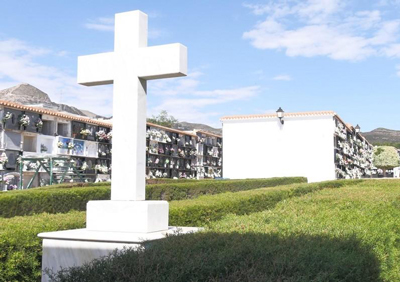 Adra reduce el aforo del Cementerio Municipal y amplia horario con motivo del Da de Todos los Santos