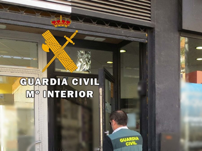 La Guardia Civil detiene al autor de un robo con violencia y un hurto en dos locales comerciales de Olula del Ro    