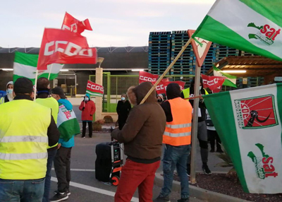 Los sindicatos valoran un éxito el seguimiento la huelga del manipulado agrario y buscan negociar con la patronal