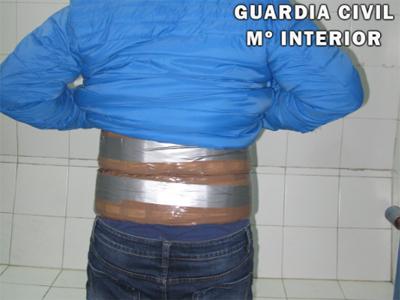 Detenido en el Puerto de Almera con 48 tabletas de hachs adosadas a su cuerpo