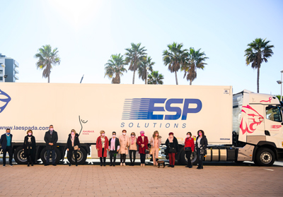 Noticia de Almería 24h: Paola Laynez elogia la iniciativa camión solidario de la empresa de transportes ESP Solutions para apoyar a la asociación AMAMA