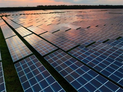 Ecologistas en Acción Almería interpone una denuncia ante la fiscalía por la autorización desproporcionada de plantas fotovoltaicas 