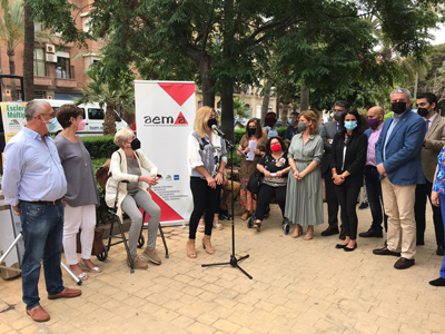 Noticia de Almería 24h: Paola Laynez destaca el trabajo de la Asociación de Esclerosis Múltiple para mejorar la calidad de vida de los mil afectados en la provincia