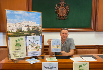 Mojácar competirá este verano por conseguir la Bandera Verde de Ecovidrio