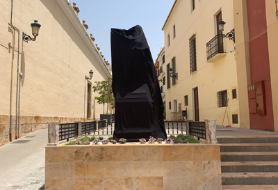 Berja inaugura este sábado la estatua de D. Luis Fajardo en la Plaza de la Constitución