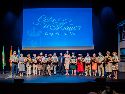 El Ayuntamiento rinde homenaje a sus mayores con la celebración de una gala en el Teatro Auditorio