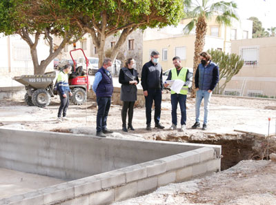 La “emblemática” Plaza Andalucía de Adra recibe una remodelación integral 